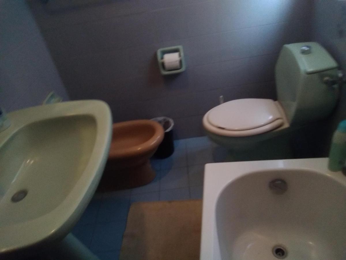Room In Guest Room - Single Room With Shared Bathroom 타오르미나 외부 사진